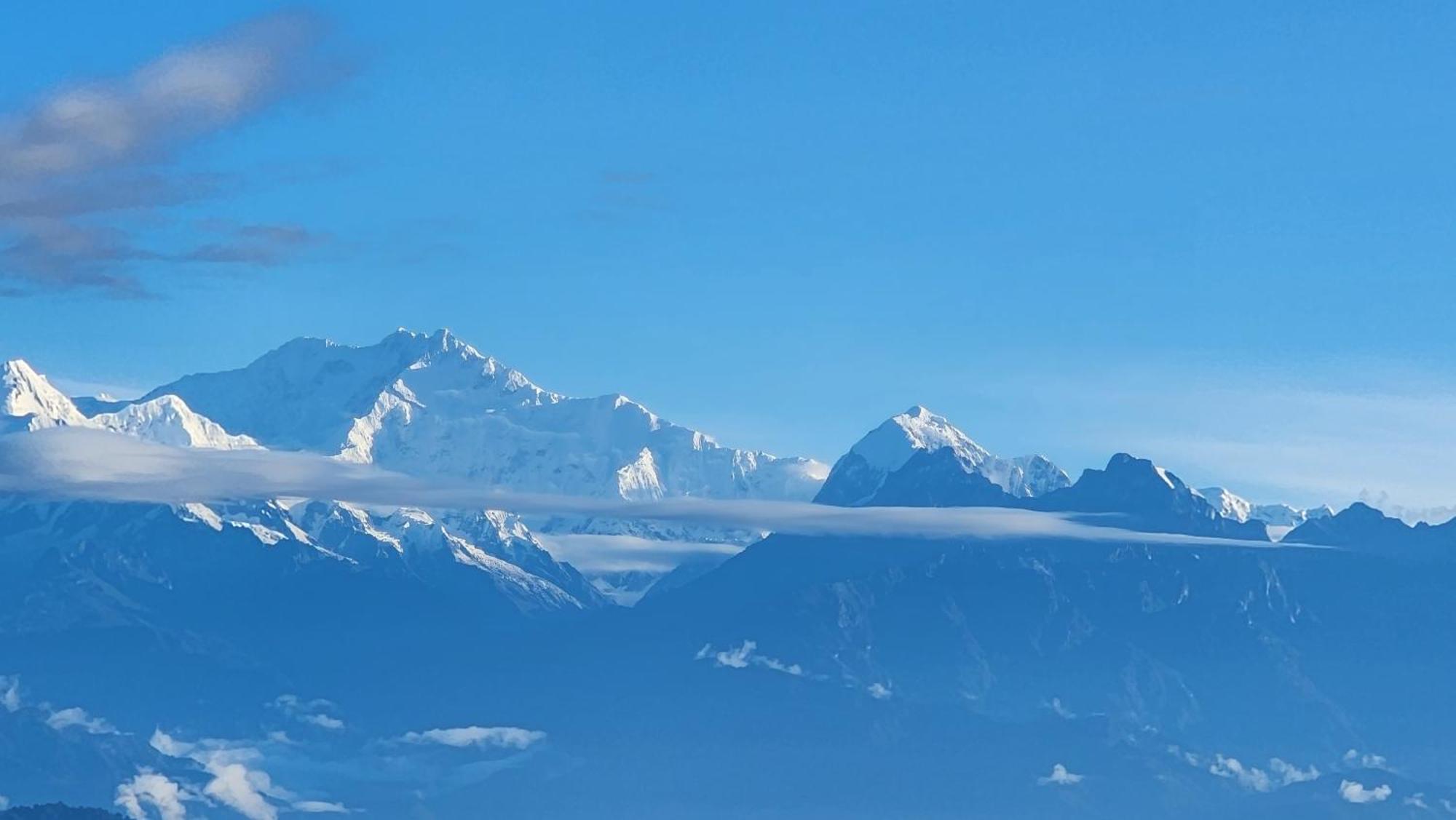 Veronica Alpina Mountain View Home دارجيلنغ المظهر الخارجي الصورة
