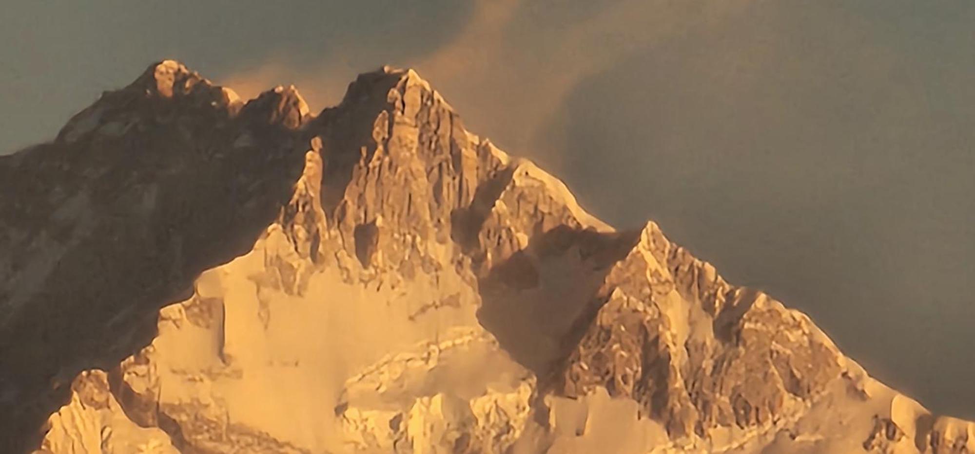 Veronica Alpina Mountain View Home دارجيلنغ المظهر الخارجي الصورة