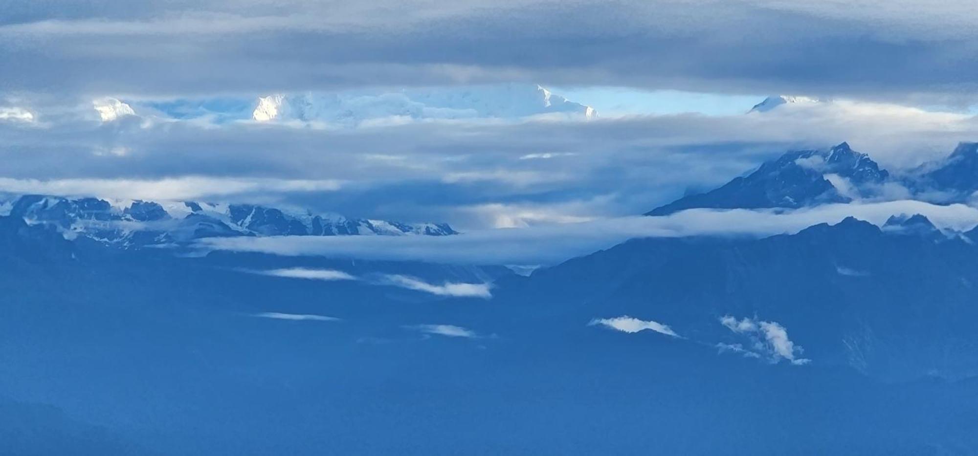 Veronica Alpina Mountain View Home دارجيلنغ المظهر الخارجي الصورة